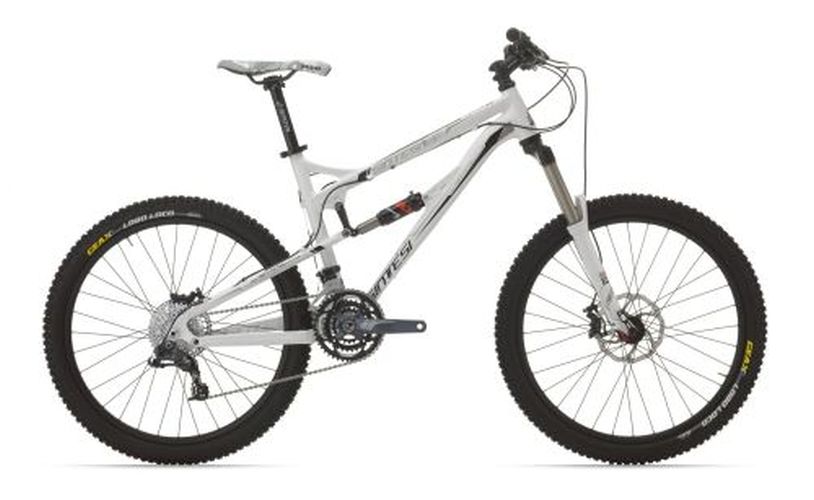 MTB bike Sintesi 590 Pro disc je určený na športovú jazdu v teréne.