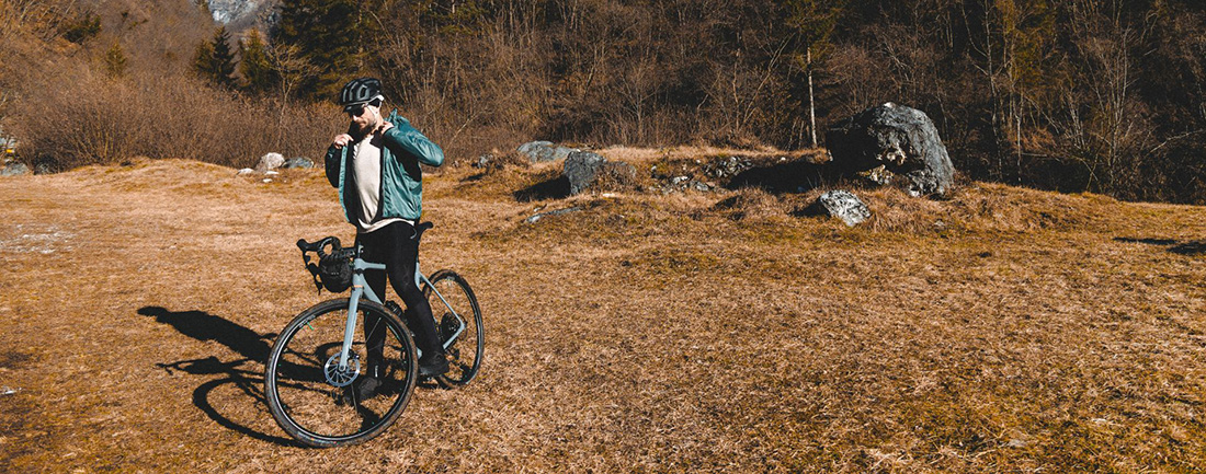 Ako si vybrať zimnú cyklistickú bundu - gravel